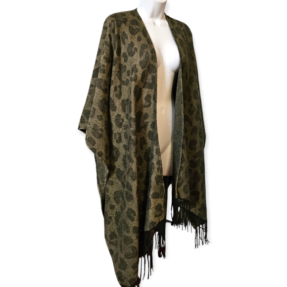 Woolrich Leopard Print Fringed Shawl - Picture 2 of 5
